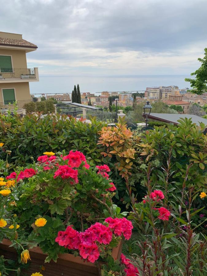 Casa Di Mary Apartman Grottammare Kültér fotó